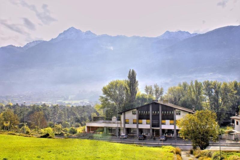 Hotel Sarre Extérieur photo